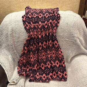 Size medium dress. Very cute